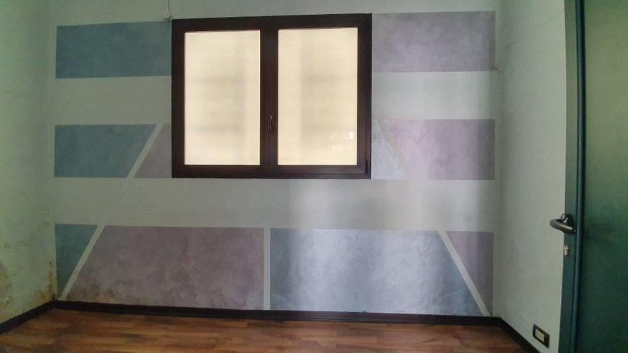 NEGOZIO E/O UFFICIO CON MAGAZZINO E CORTILE ESCLUSIVO Terno d'Isola