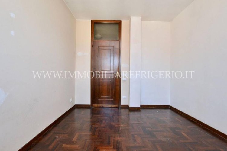 Ultimo piano con ascensore, box e cantina Cisano Bergamasco