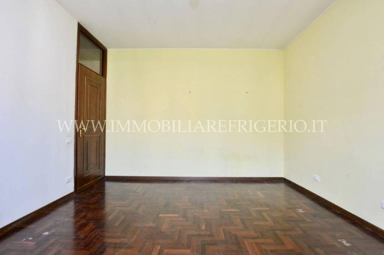 Ultimo piano con ascensore, box e cantina Cisano Bergamasco