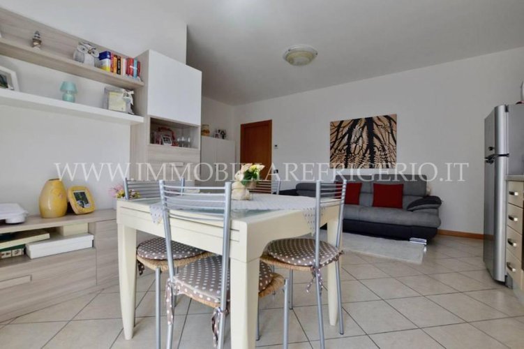 Spazioso bilocale con box e cantina Villa d'Adda