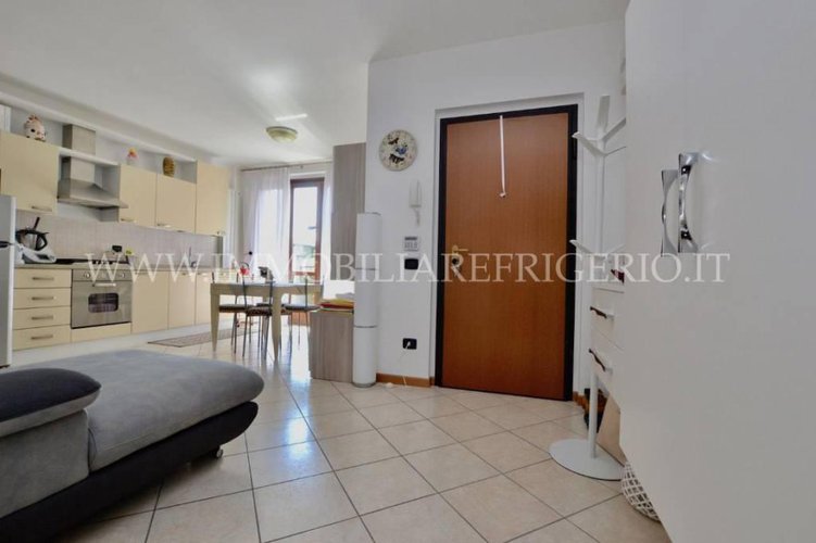 Spazioso bilocale con box e cantina Villa d'Adda