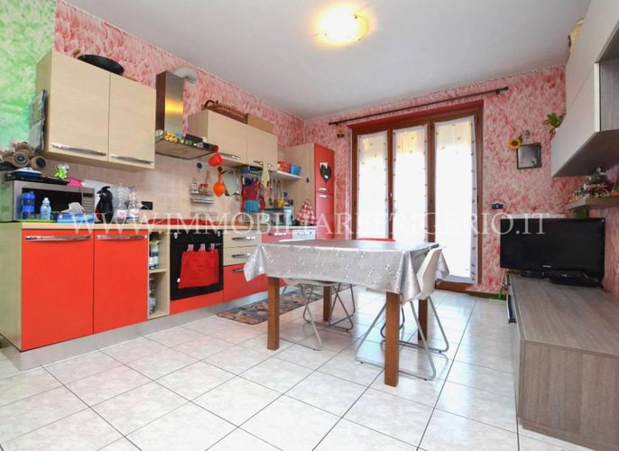 Piano terra con 240 mq di giardino! Cisano Bergamasco