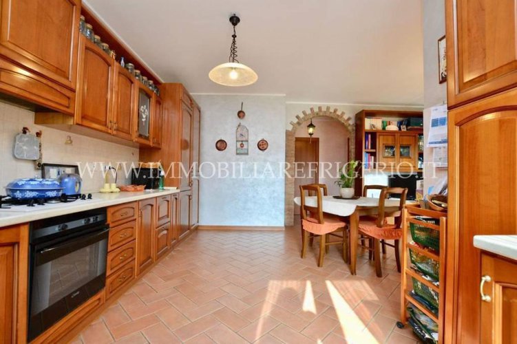 Appartamento con giardino e taverna Caprino Bergamasco