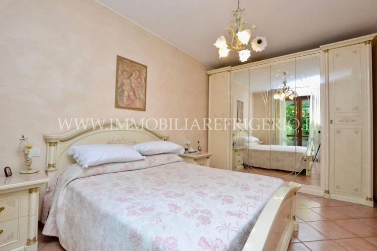 Appartamento con giardino e taverna Caprino Bergamasco