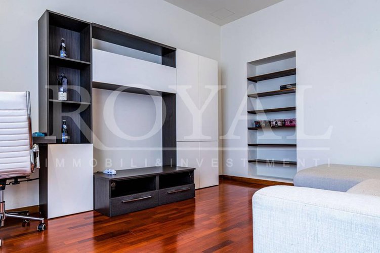 Via Palma il Vecchio – Ampio trilocale ristrutturato Bergamo