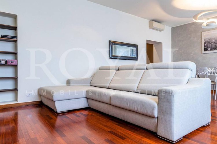 Via Palma il Vecchio – Ampio trilocale ristrutturato Bergamo