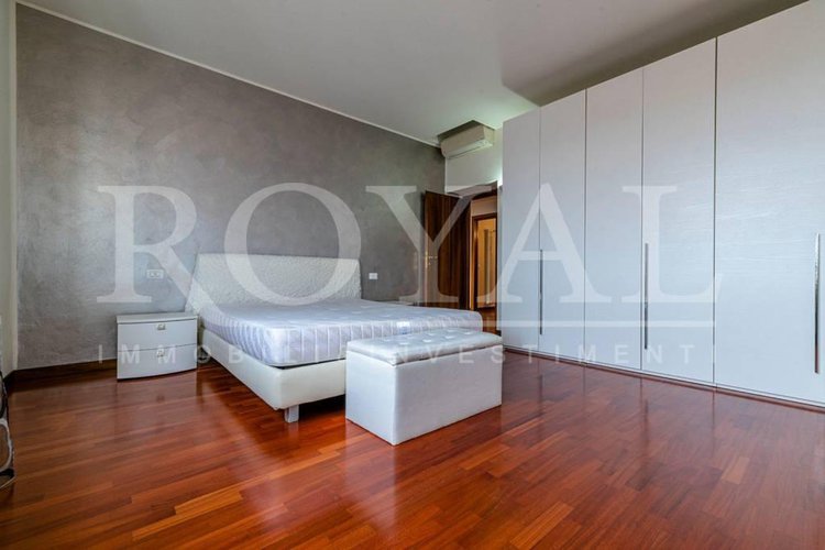 Via Palma il Vecchio – Ampio trilocale ristrutturato Bergamo