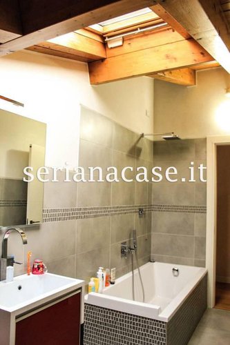 CENTRALE, PRESTIGIOSO ATTICO CON TERRAZZO E BOX DOPPIO Seriate