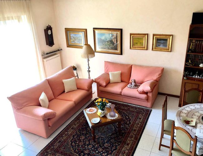 Splendida villa di testa con giardino, taverna. Ampi spazi! Ranica