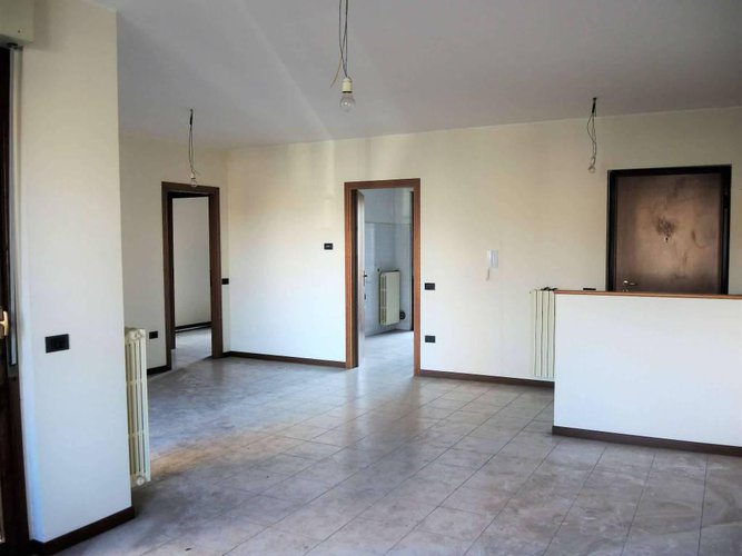 Quadrilocale con giardino due box Villaggio Sposi Bergamo