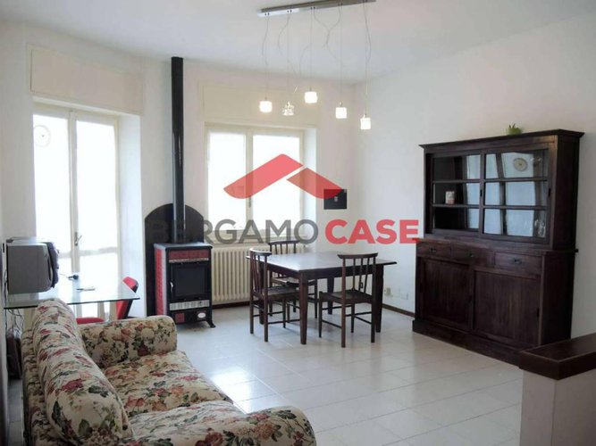 Trilocale ultimo piano nel quartiere di Loreto Bergamo