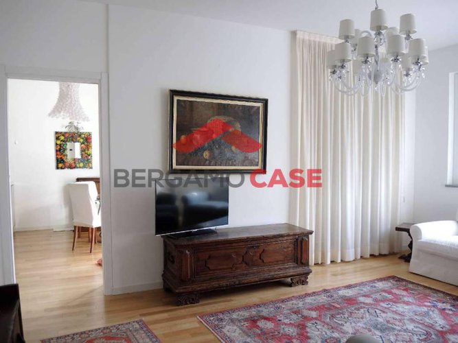 Nuovo trilocale con terrazzo e box a Curno Curno