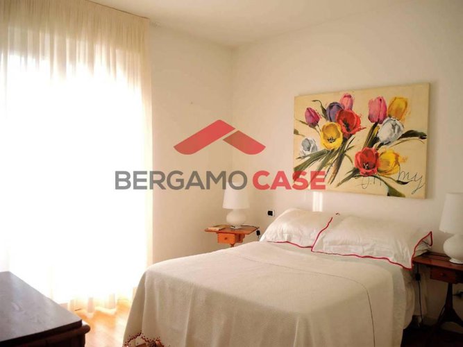 Nuovo trilocale con terrazzo e box a Curno Curno