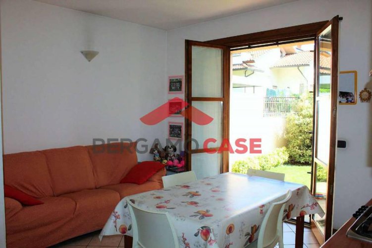 Bilocale con giardino e box Bergamo