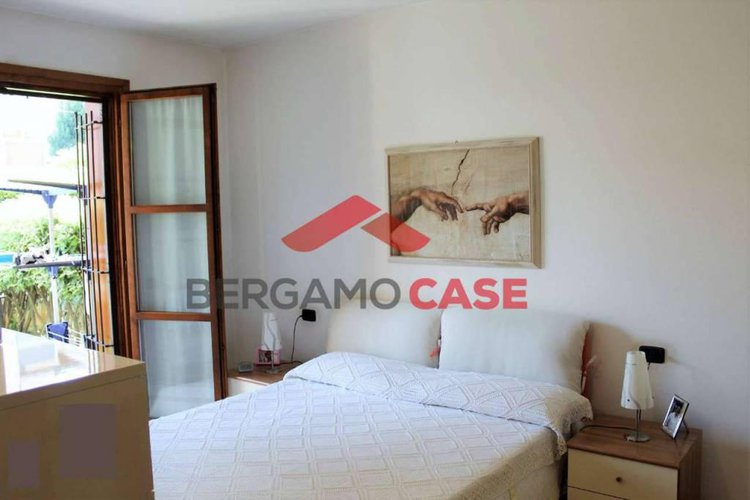 Bilocale con giardino e box Bergamo