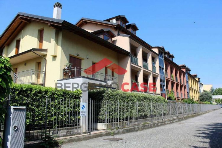 Bilocale con giardino e box Bergamo