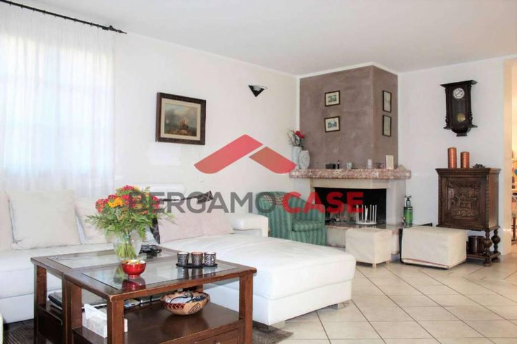 Villa singola zona longuelo Bergamo