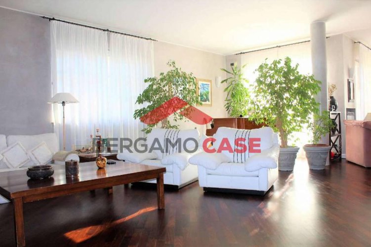 Villa singola zona longuelo Bergamo