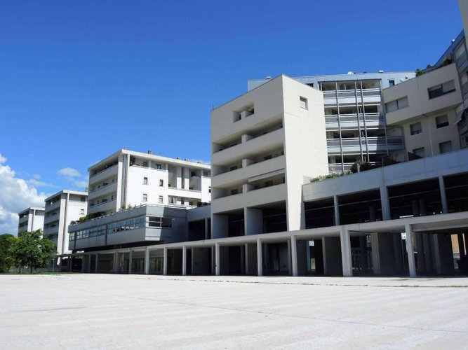 Trilocale con terrazzo e box Via San Bernardino Bergamo