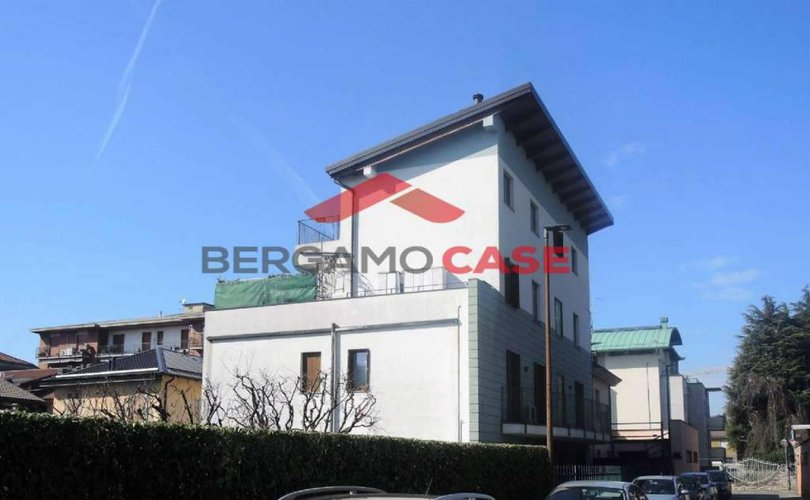 Ufficio in Borgo palazzo Bergamo