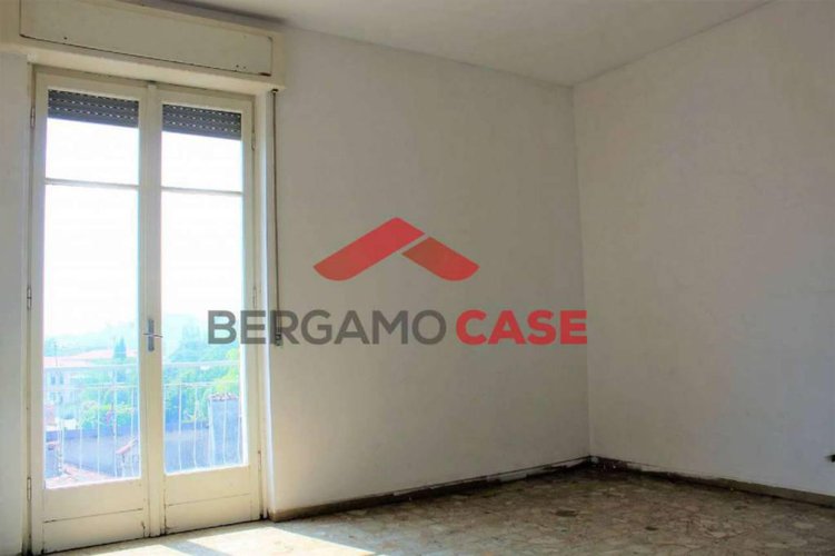 Trilocale con posto auto a redona Bergamo