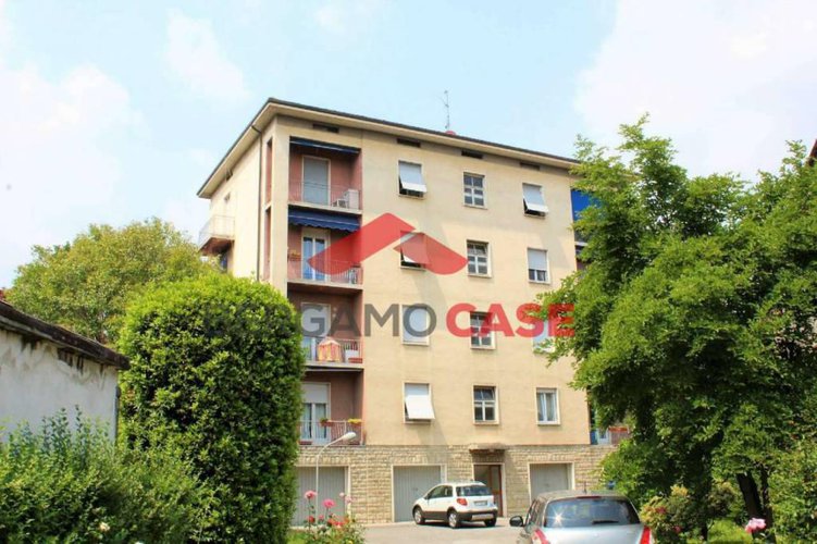 Trilocale con posto auto a redona Bergamo