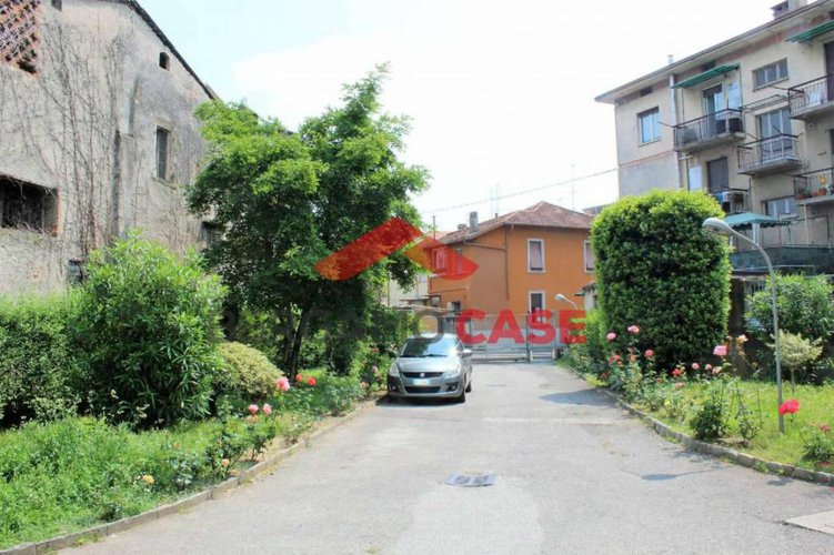 Trilocale con posto auto a redona Bergamo