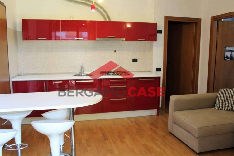 Bilocale con giardino e box Bergamo