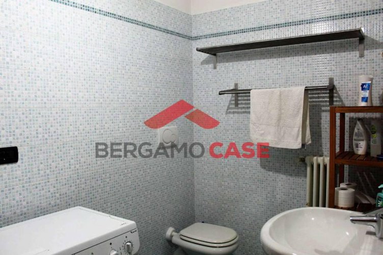 Bilocale con giardino e box Bergamo