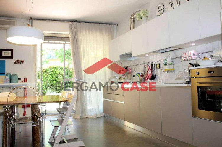 Trilocale con giardino Bergamo