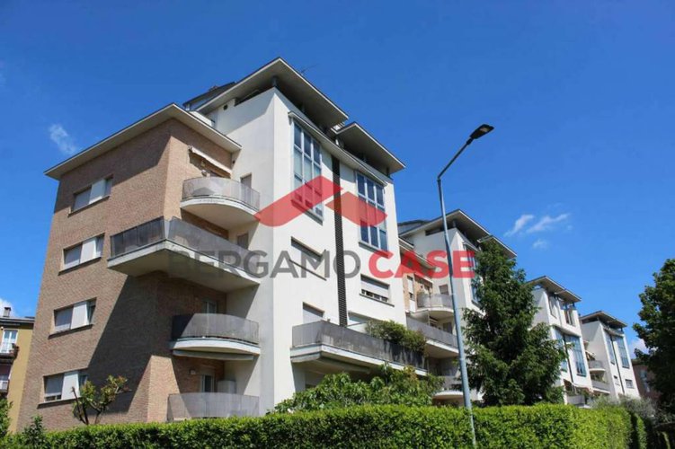 Trilocale con giardino Bergamo