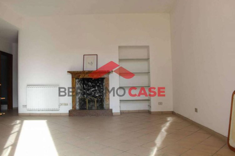 Trilocale Via Camozzi Bergamo