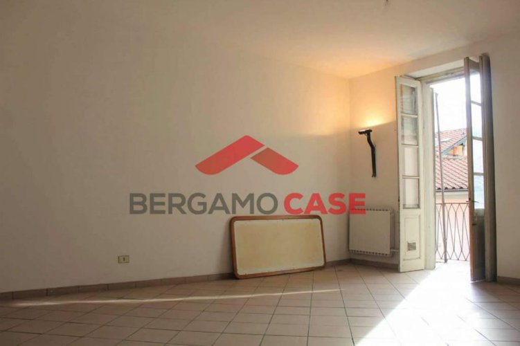 Trilocale Via Camozzi Bergamo