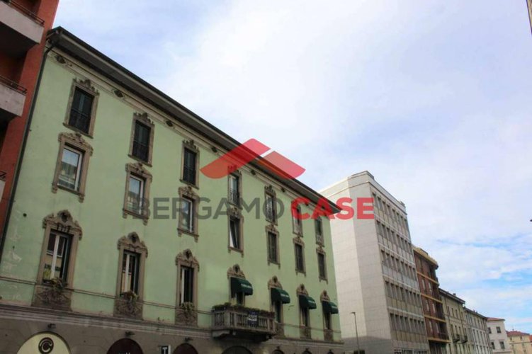 Trilocale Via Camozzi Bergamo