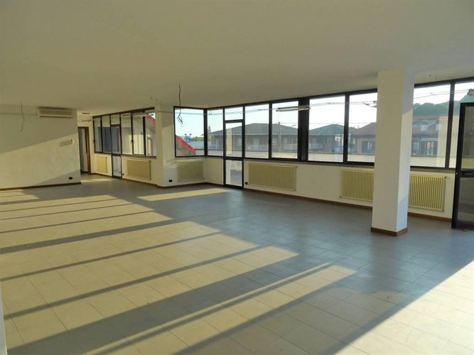 Castelli Calepio ufficio 90mq Castelli Calepio