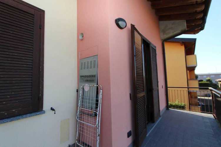 APPARTAMENTO SU DUE LIVELLI Bolgare