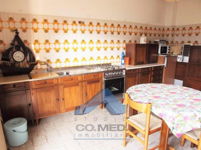 Berzo.Ampio quadrilocale con sottotetto € 95.000 T4513 Berzo San Fermo