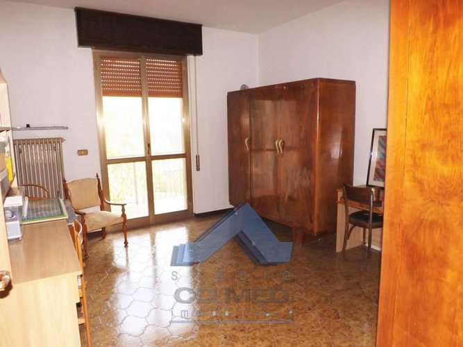 Berzo.Ampio quadrilocale con sottotetto € 95.000 T4513 Berzo San Fermo