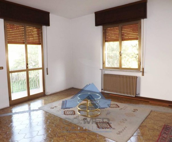 Berzo.Ampio quadrilocale con sottotetto € 95.000 T4513 Berzo San Fermo