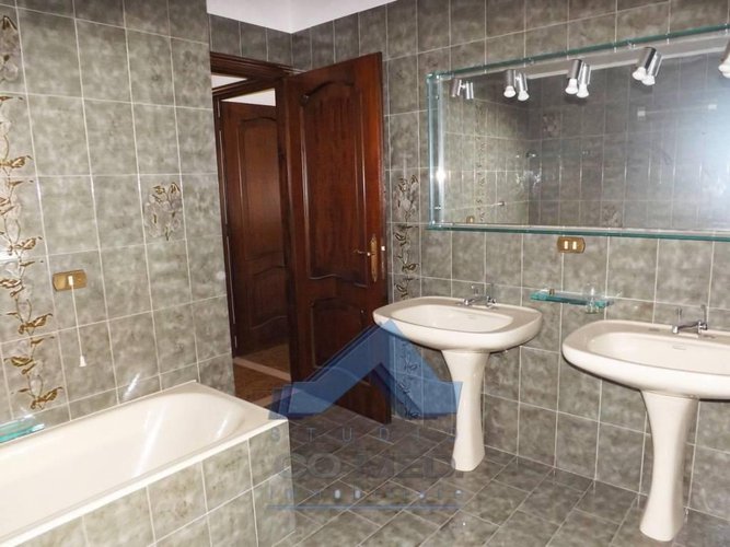 Berzo.Ampio quadrilocale con sottotetto € 95.000 T4513 Berzo San Fermo