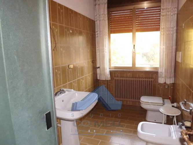 Berzo.Ampio quadrilocale con sottotetto € 95.000 T4513 Berzo San Fermo