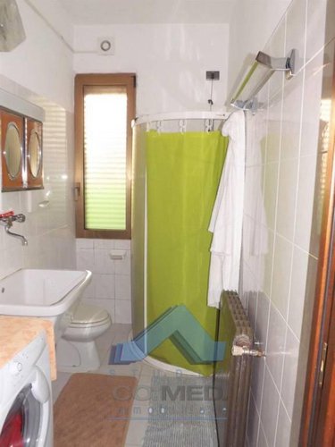 Berzo.Ampio quadrilocale con giardino €105.000 T4512 Berzo San Fermo