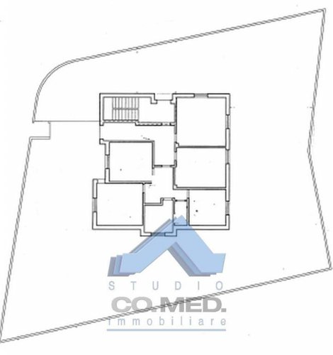 Berzo.Ampio quadrilocale con giardino €105.000 T4512 Berzo San Fermo