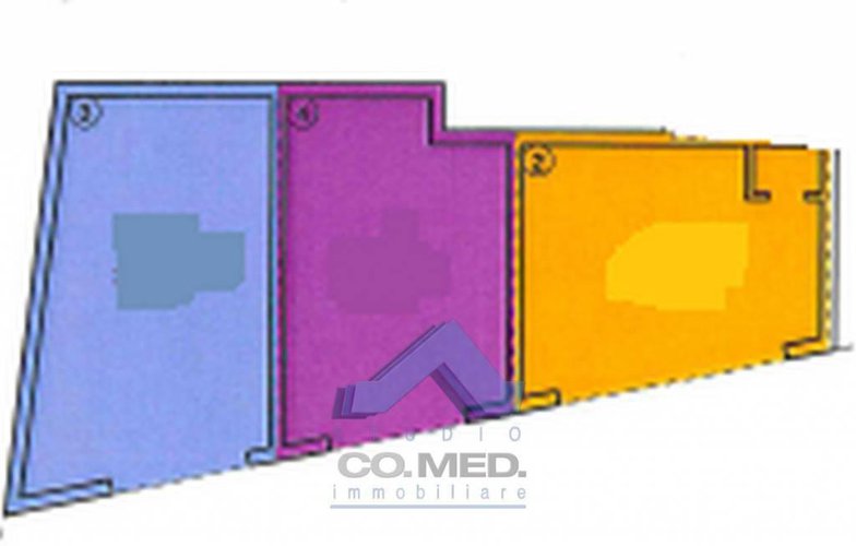 Berzo.Ampio quadrilocale con giardino €105.000 T4512 Berzo San Fermo