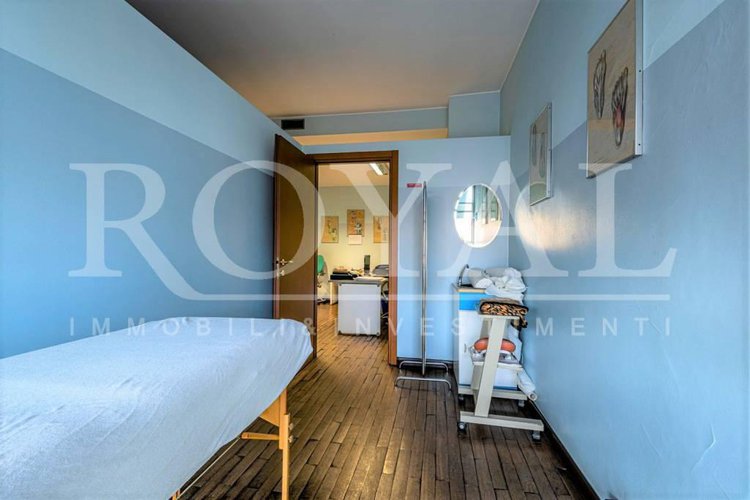 Via Tiraboschi - Trilocale al quarto piano da ristrutturare Bergamo