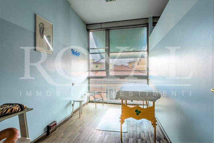 Via Tiraboschi - Trilocale al quarto piano da ristrutturare Bergamo