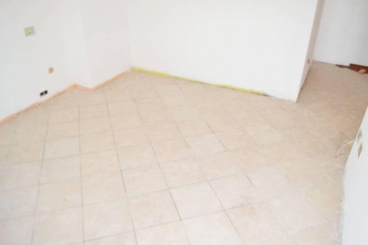 COMODA ZONA. TRILOCALE CON BALCONE E SOTTOTETTO Gorlago