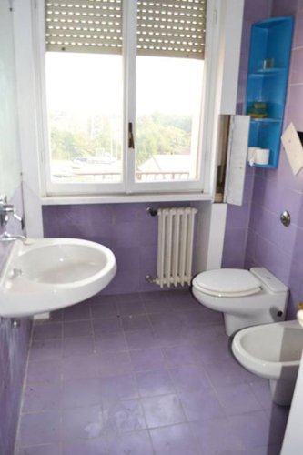 COMODA ZONA. TRILOCALE CON BALCONE E SOTTOTETTO Gorlago
