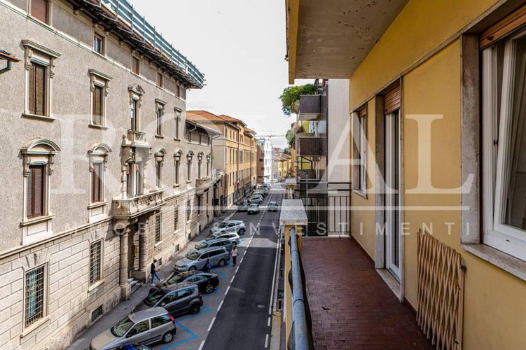 Via Scotti - Luminoso quadrilocale ristrutturato Bergamo