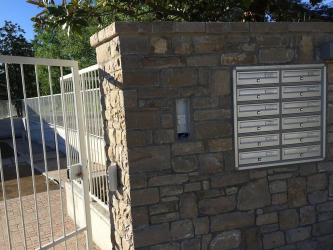 Appartamento al primo ed ultimo piano con balcone Ponteranica